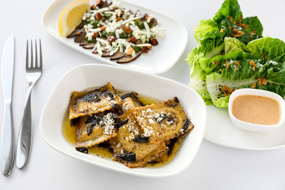 Delta Adds "FarmFresh" Menus On Delta One Flights Out Of Los Angeles